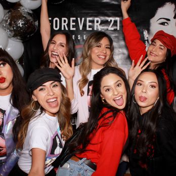 Cheers To You Photo Booth - OC's favorite photo booth experience for weddings, birthdays, and parties. Memories that last a lifetime! - Photo Booth Rentals Near Me