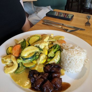 Cafe Alfresco - Chicken curry ~ SOOOOO good! - New American Near Me - Dunedin, Florida Cafe Alfresco - Chicken curry ~ SOOOOO good! - New American Near Me - Dunedin, Florida
