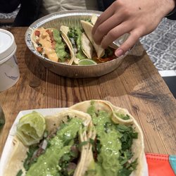 Picante Taqueria