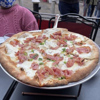 Juliana's - No.1 - Pizza Near Me - Brooklyn, New York