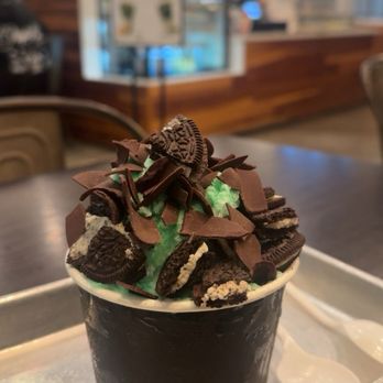 Dzert - Mint bingsoo w chocolate shavings and Oreos - Coffee & Tea Near Me - Buena Park, California
