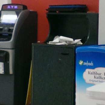 Salem's Grill - This is actually a good day for the trash cans which are full of flies and always over flowing - Indian Near Me - Pittsburgh, Pennsylvania