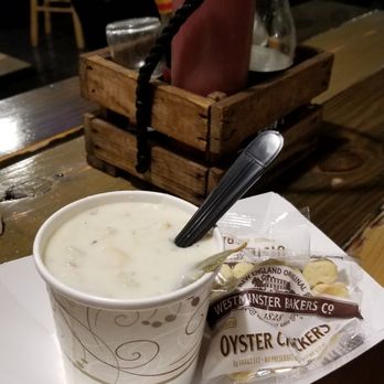 DJ's Clam Shack - Seafood Near Me - Key West, Florida