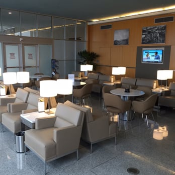 United Club - The back room. - Airport Lounges Near Me - Arlington, Virginia United Club - The back room. - Airport Lounges Near Me - Arlington, Virginia