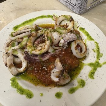 El Xampanyet - Calamari - Tapas Bars Near Me - Barcelona, B El Xampanyet - Calamari - Tapas Bars Near Me - Barcelona, B