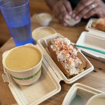 Luke's Lobster  - Bisque and roll - Seafood Near Me - Seattle, Washington