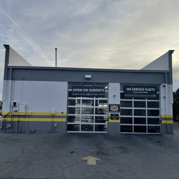 Oil Changers - Oil Change Stations Near Me - El Paso, Texas Oil Changers - Oil Change Stations Near Me - El Paso, Texas