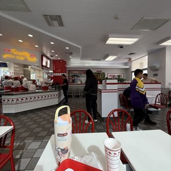 In-N-Out Burger - Fast Food Near Me - Los Angeles, California