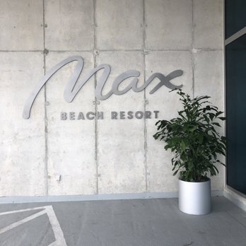 Max Beach Resort - Hotels Near Me - Dayton Beach Shores, Florida