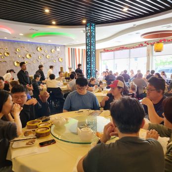 Aquarius Seafood - Seating - Dim Sum Near Me - Fort Lee, New Jersey