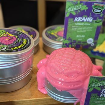 期間限定　✩LUSH　Мam❜s BATHTIME FAVORITE✩ My LUSH Bathtime Favourites Haul - April Everyday