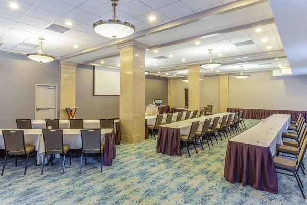 Hilton Garden Inn Indianapolis Downtown by null