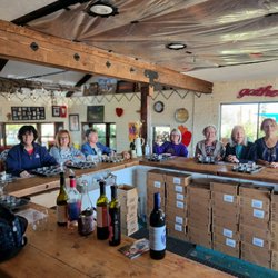 Arizona Winery Tours - Wine tasting at Hops & Vines in Sonoita