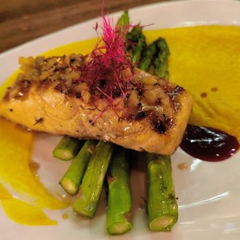 El Moro Spirits & Tavern - Salmon - New American Near Me - Durango, Colorado El Moro Spirits & Tavern - Salmon - New American Near Me - Durango, Colorado