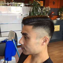 De Design Beauty Salon - Awesome job as always. Michael was able to surprise me every time, even with my hard hair.
