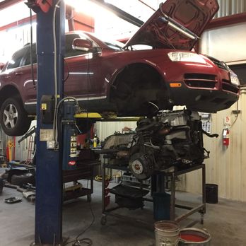 Salta Automotive - Volkswagen Touareg in for a timing chain repair. - Auto Repair Near Me - Denver, Colorado Salta Automotive - Volkswagen Touareg in for a timing chain repair. - Auto Repair Near Me - Denver, Colorado