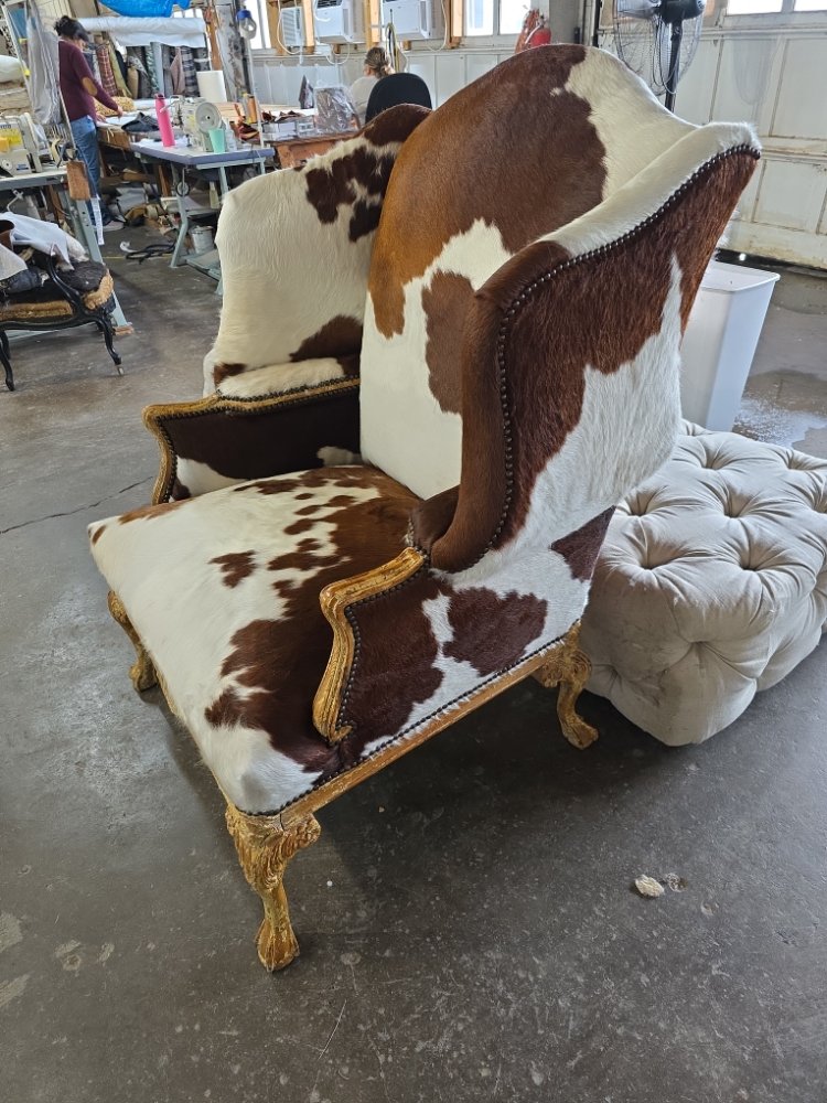 Holloway's Custom Upholstery - upholstery in Dallas, TX