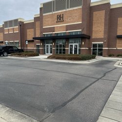 RH Outlet Cary