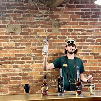 Buffalo Trace Distillery - Jay doin his thing - Distilleries Near Me - Frankfort, Kentucky Buffalo Trace Distillery - Jay doin his thing - Distilleries Near Me - Frankfort, Kentucky