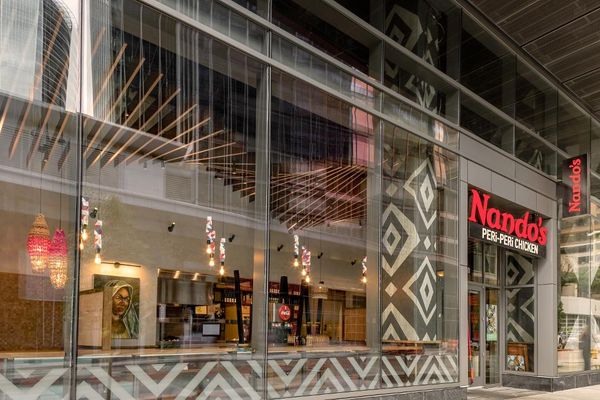 Nando's PERi-PERi by null