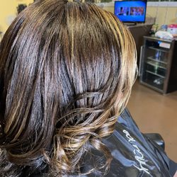 Flayvur Hair salon - Blowout and color