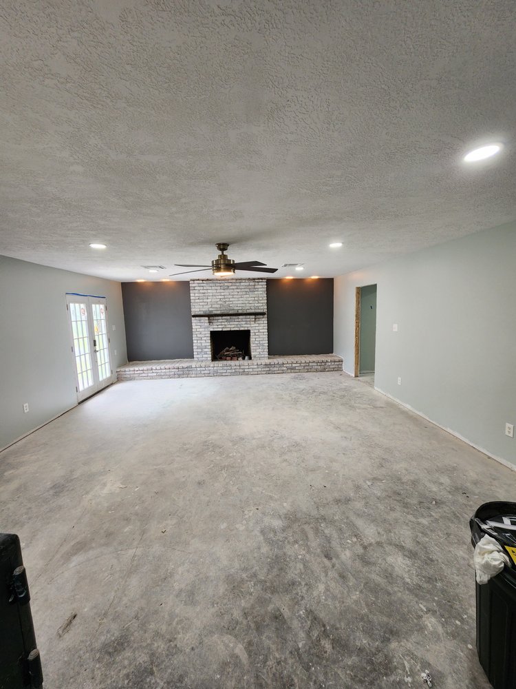 Slide of Colombo Services