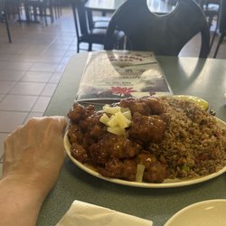 Mandarin Plaza - HUGE lunch portion.