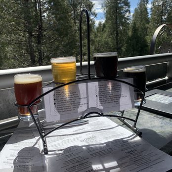 Idyllwild Brewpub - A flight of beer - Brewpubs Near Me - Idyllwild, California