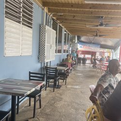 Santo's - Dining area