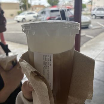 San San Tea House - Golden Jasmine - Bubble Tea Near Me - San Leandro, California San San Tea House - Golden Jasmine - Bubble Tea Near Me - San Leandro, California