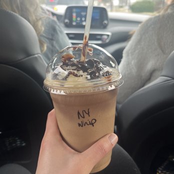 Kávé Express - New Yorker (frozen) - Coffee & Tea Near Me - Hendersonville, Tennessee Kávé Express - New Yorker (frozen) - Coffee & Tea Near Me - Hendersonville, Tennessee