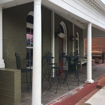 O4W Pizza - Outdoor seating - Pizza Near Me - Duluth, Georgia O4W Pizza - Outdoor seating - Pizza Near Me - Duluth, Georgia