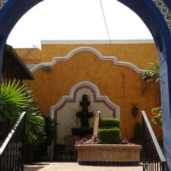 San Ángel Bar & Grill - Una hacienda!