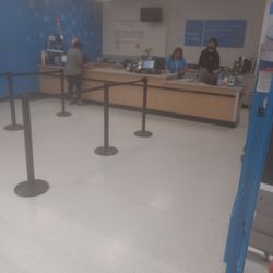 Walmart Supercenter - Customer service