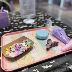 Cutie Design Studio - Charms and making hairbrush and hair clip