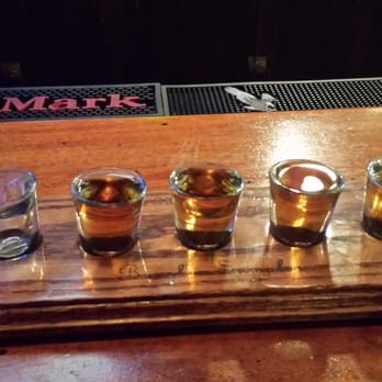 The Old Talbott Tavern - The whiskey flight - Bars Near Me - Bardstown, Kentucky