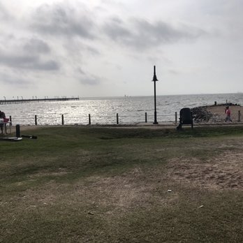 Sylvan Beach - Beaches Near Me - La Porte, Texas