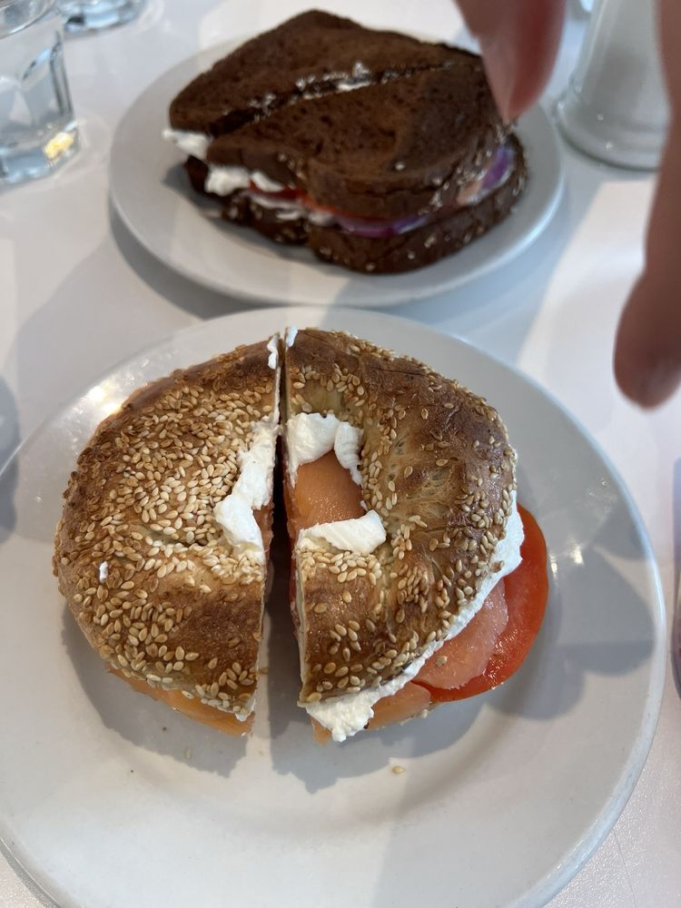 Beautys Luncheonette