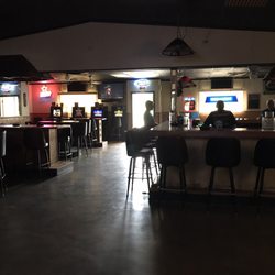 Autley's Bar - Pool table and video gaming machines