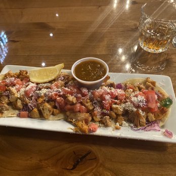 The Hub Eats & Drinks - American Near Me - Sacramento, California