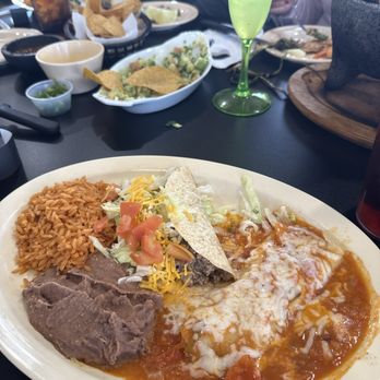 El Carbon Tapatio - Mexican Near Me - Giddings, Texas