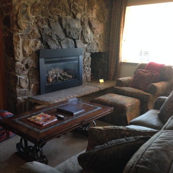 Manor Vail Lodge - Living Room Area - Hotels Near Me - Vail, Colorado