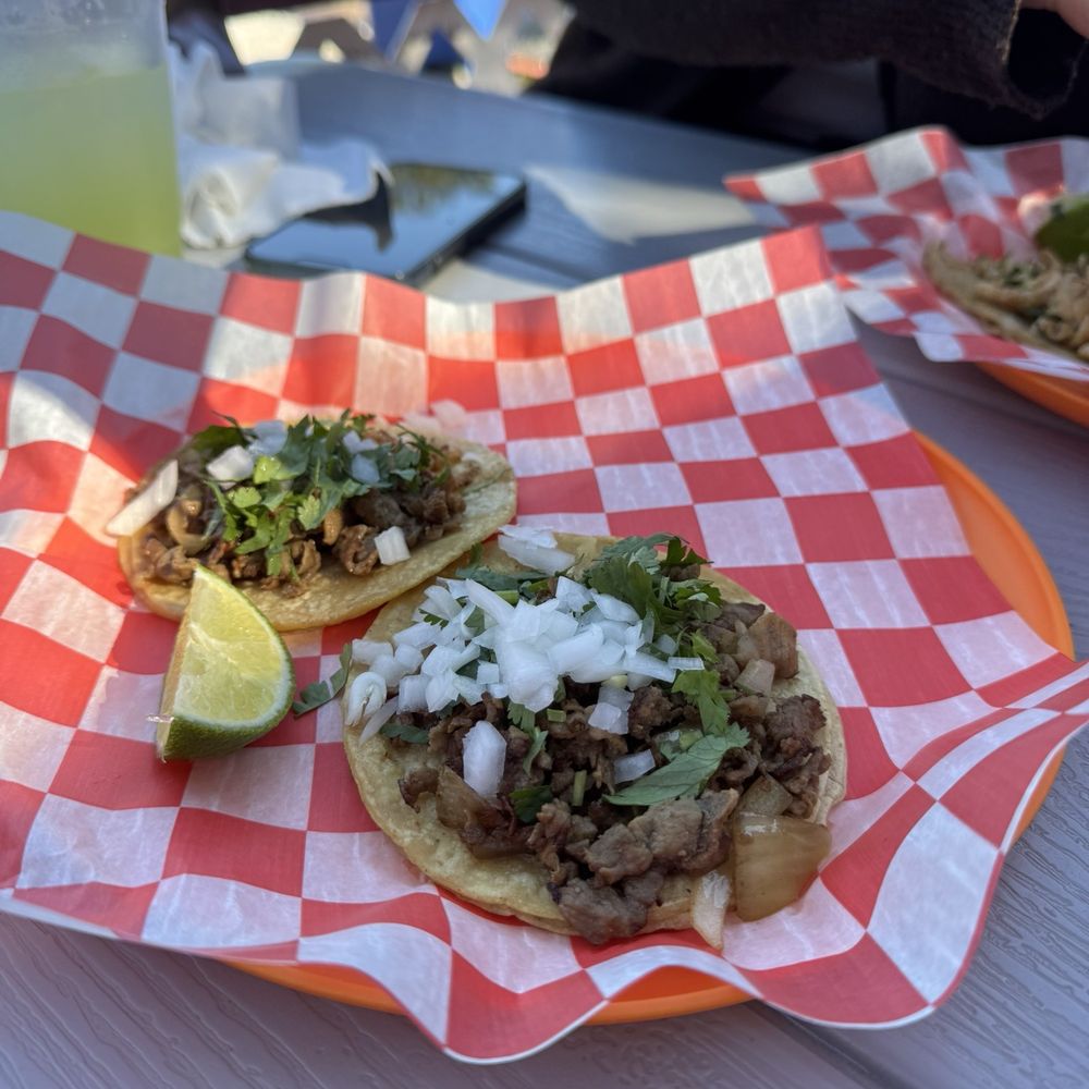 Tacos El Amigo - Asada taco - Mexican Near Me - Pensacola, Florida