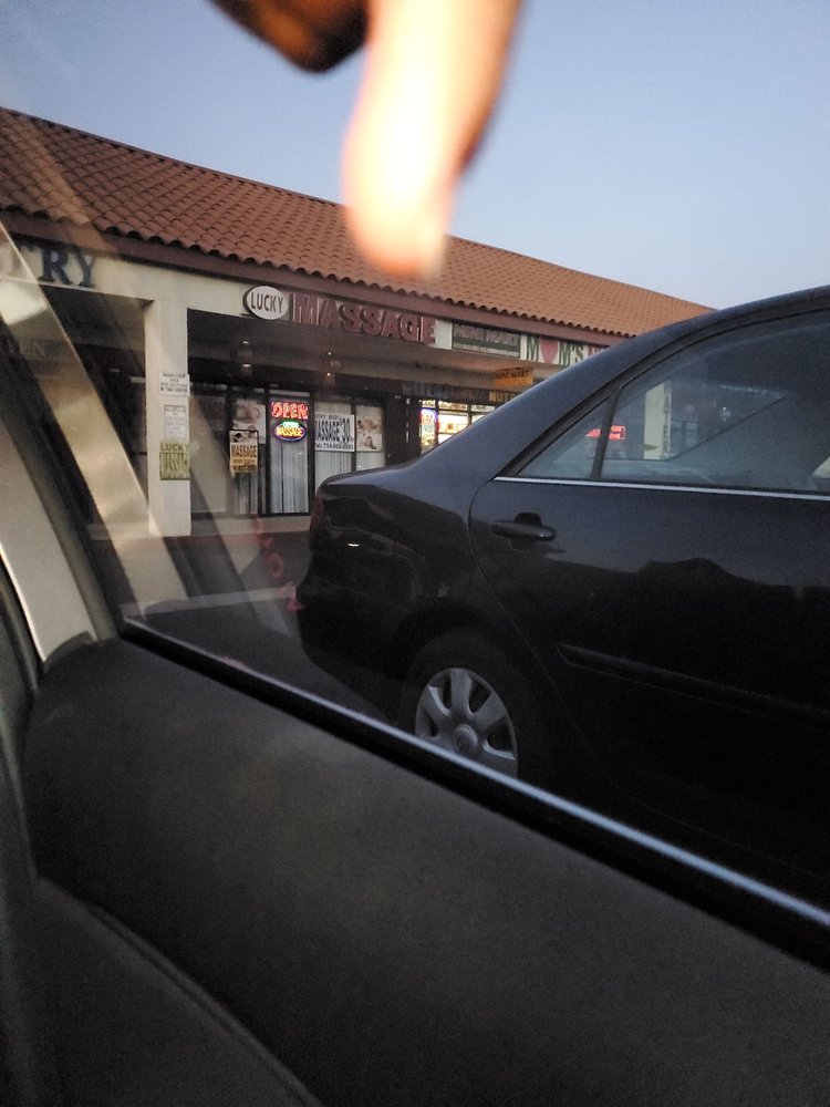 LUCKY MASSAGE 14 Photos & 32 Reviews 8895 Westminster Blvd, Garden