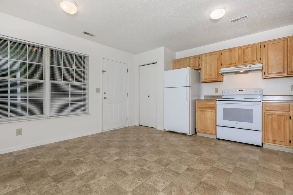 POST WOODS APARTMENTS Updated September 2024 18 Photos 423