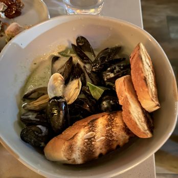 Peridot - Clam and mussels - Vietnamese Near Me - Ann Arbor, Michigan Peridot - Clam and mussels - Vietnamese Near Me - Ann Arbor, Michigan