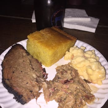 Hometown Bar-B-Que - Corn bread, Mac, brisket, pulled pork... Everything yummy - Barbeque Near Me - Brooklyn, New York