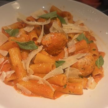 Beatrix - Spicy Rigatoni alla Vodka - Coffee & Tea Near Me - Oak Brook, Illinois