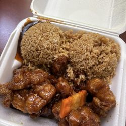 Golden Buddha - Orange chicken (lunch combo)