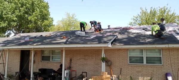 Freebirds Power Washing & Handyman Services Logo